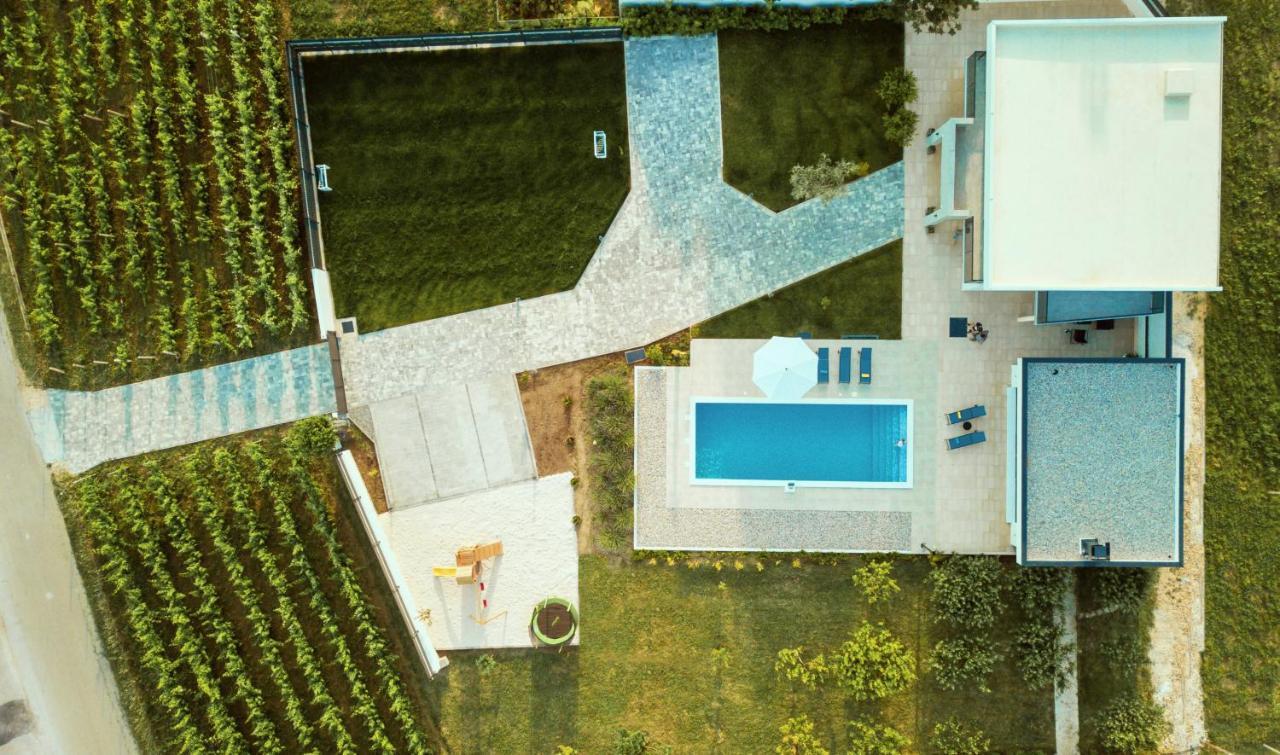 Villa Lukrecia Donji Proložac Exterior foto